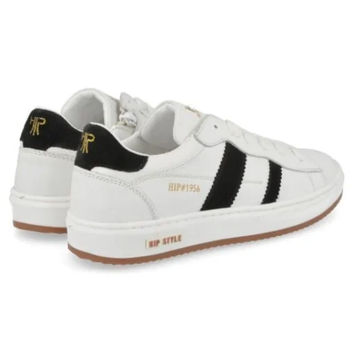 sneakers wit
