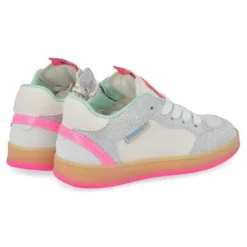 sneakers wit