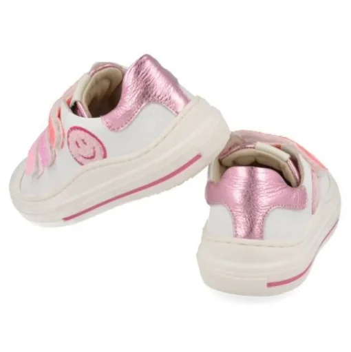 sneakers wit