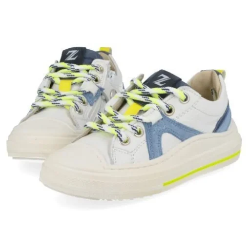 sneakers wit
