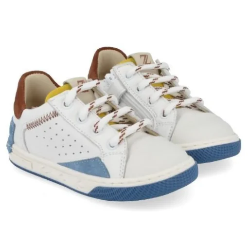 sneakers wit