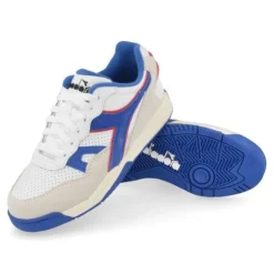 sneakers wit
