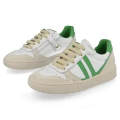 sneakers wit