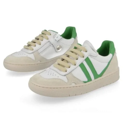 sneakers wit