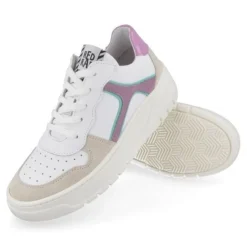sneakers wit