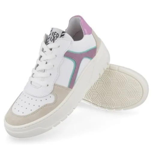 sneakers wit