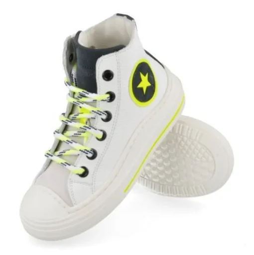 sneakers wit