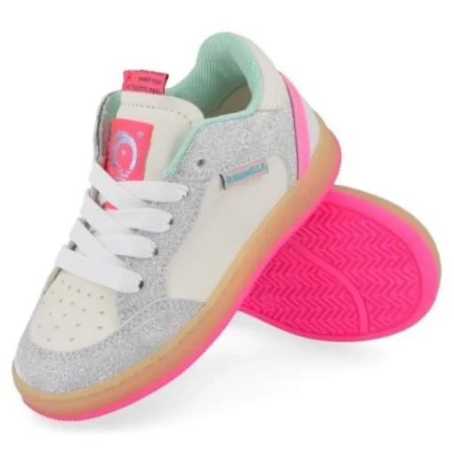 sneakers wit