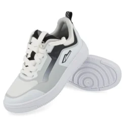 sneakers wit
