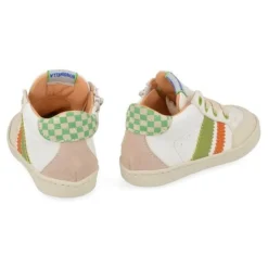 sneakers wit