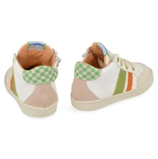 sneakers wit