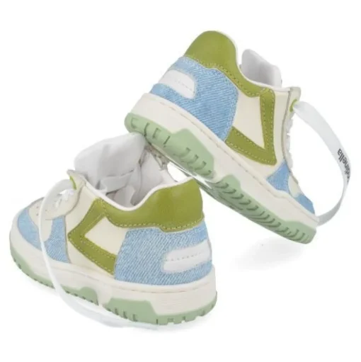 sneakers wit
