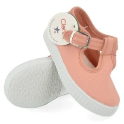 sport-en speelschoenen roze