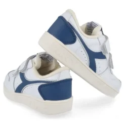 sport-en speelschoenen wit