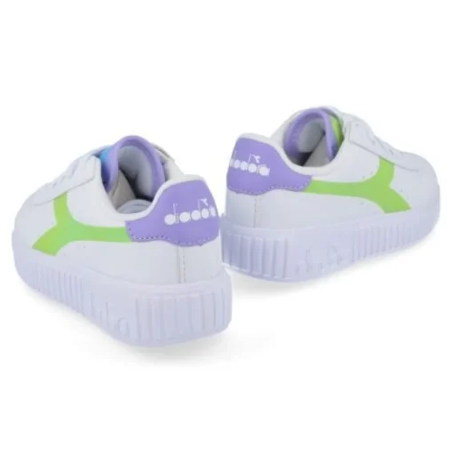 sport-en speelschoenen wit