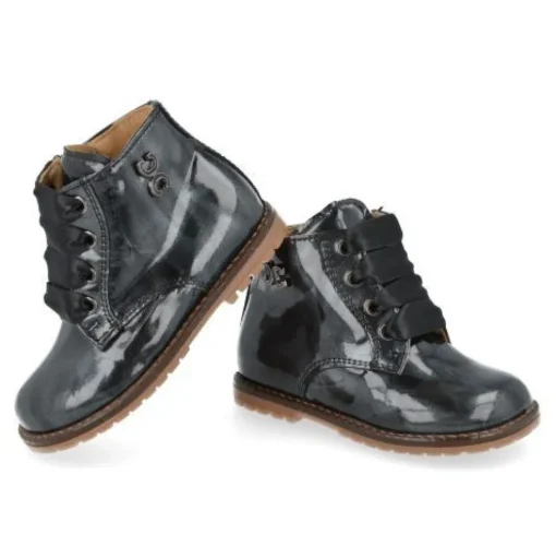 veterboot grijs