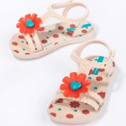 watersandalen beige